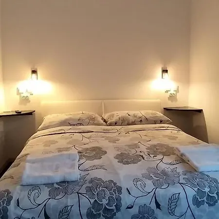 Tomislav Guest house *
